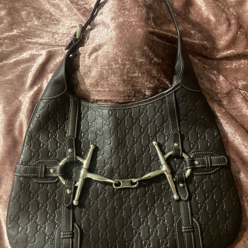 Gucci - Picture 2 of 4